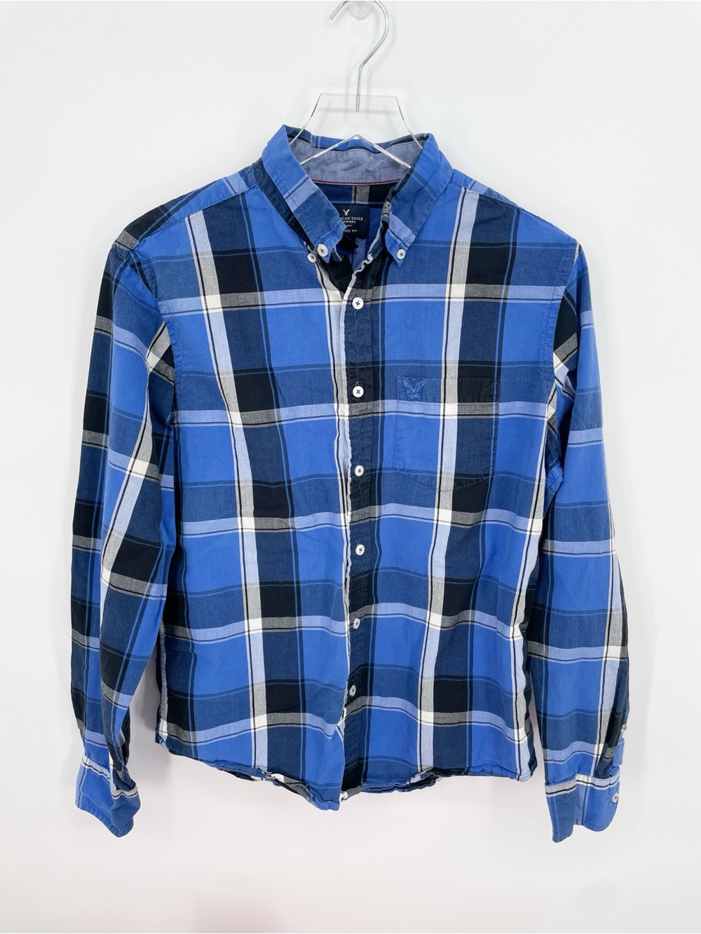 American Eagle Classic Fit Blue Plaid Button Down Shirt